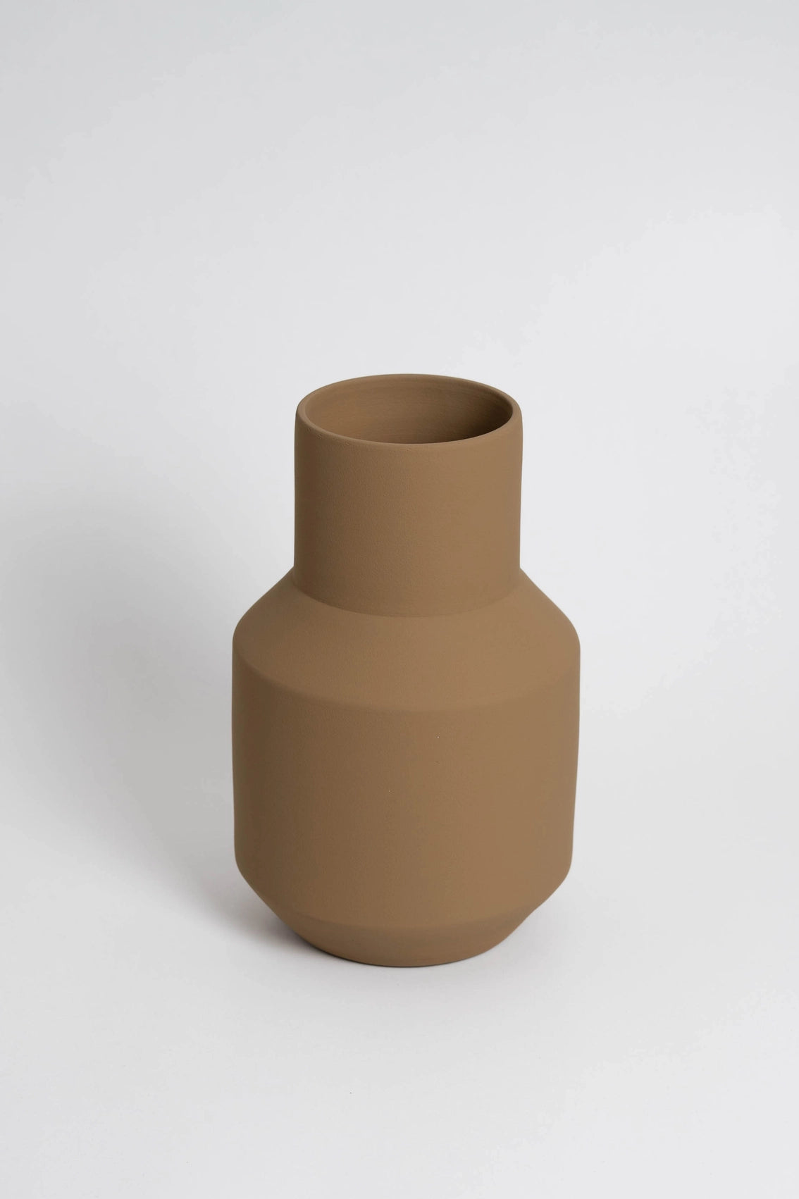 Sado Ceramic Vase - Light Brown