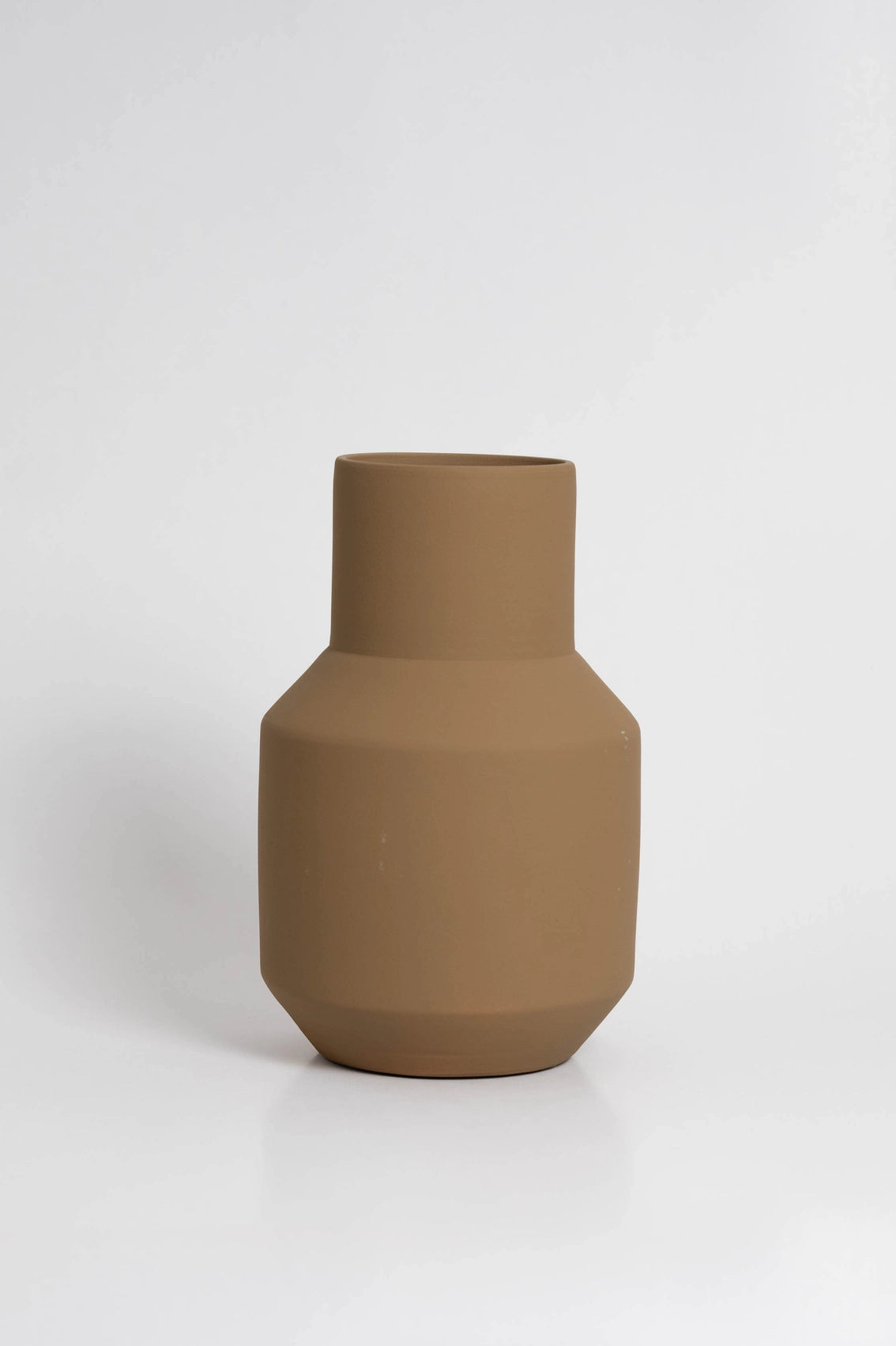 Sado Ceramic Vase - Light Brown