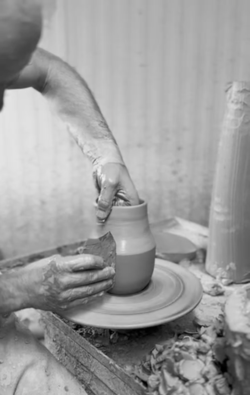 Blanc Ceramic Vase - Olive Green