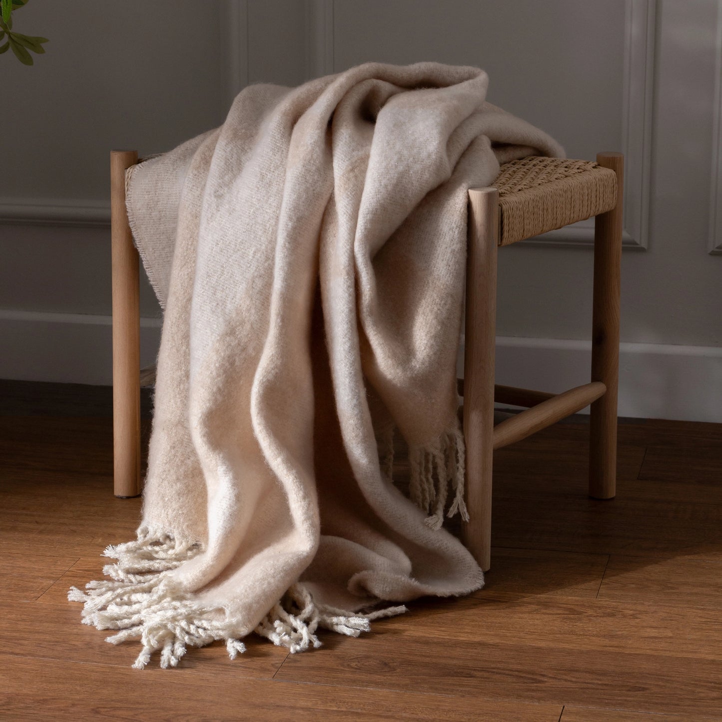 Meta Throw - Marshmallow